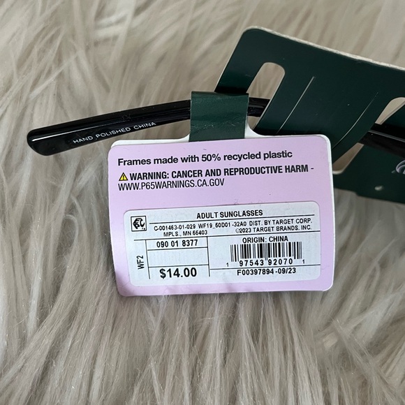 {Wild Fable} Studded Sunglasses with 100% UV Protection in Black - NWT - Picture 5 of 5